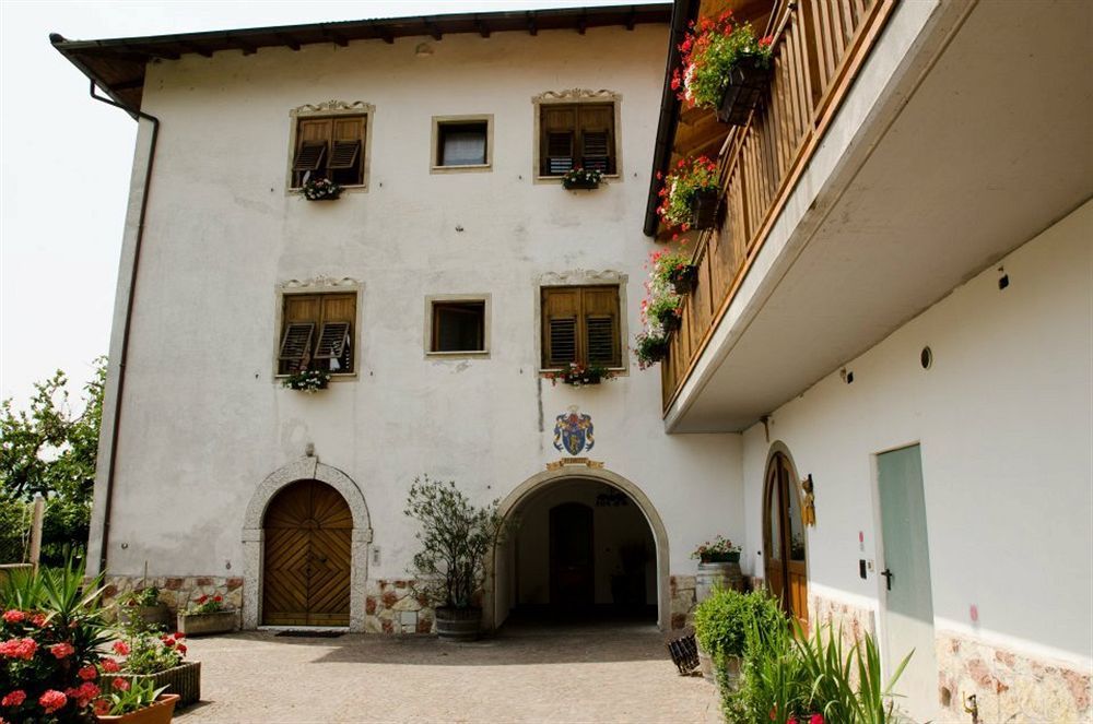 Antico Fienile Agritur Bauernhof Mezzocorona